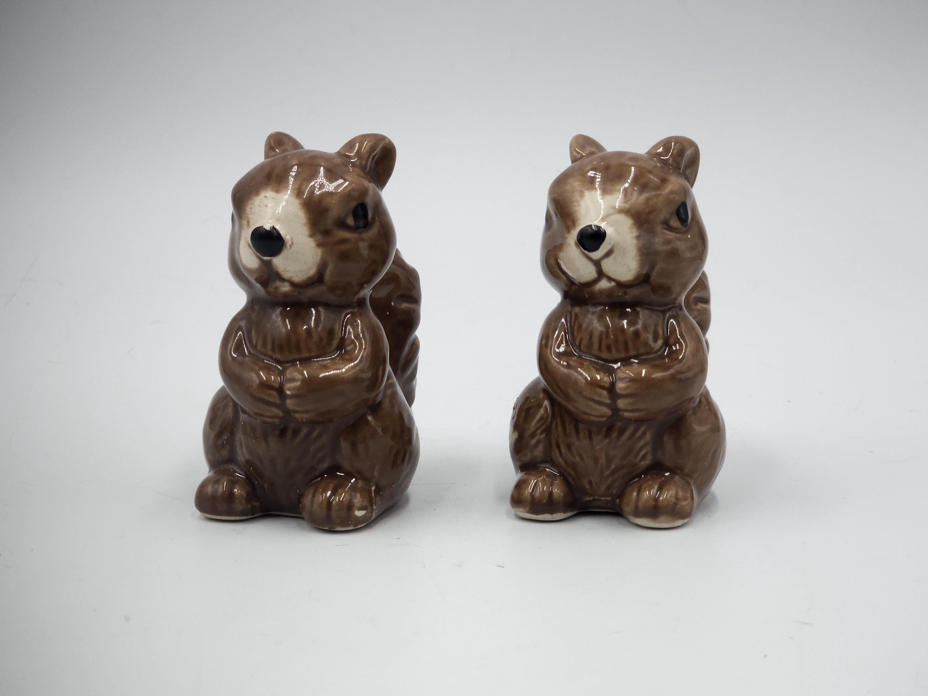 リスの塩コショウ入れ、陶器、1998年、新品、販売元：Woodland 