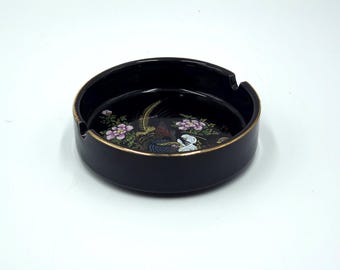 Japońska popielniczka porcelanowa, połowa XX wieku, Japonia