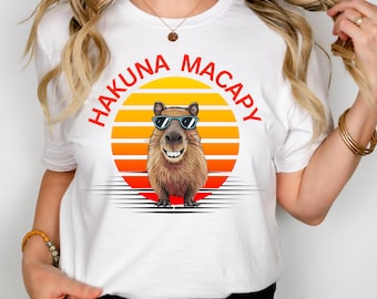 Hakuna Macapy Capybara T-Shirt – Retro Sunset Graphic Tee