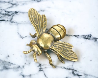 Brass Bee Statue Lucky Bee Vintage Honeybee Ornament Pocket Item Lifelike Antique Small Animal Cute Collectible Brass Gift For Desk