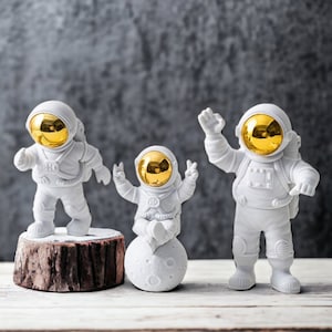 Ensemble de 3 statues d'astronautes pour les amoureux de l'espace, Sculpture d'art moderne, décoration de bureau à domicile pour garçons filles et enfants