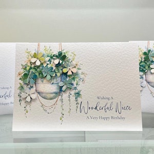 Une jolie carte d'anniversaire pour votre nièce, carte d'anniversaire de nièce faite main, carte d'anniversaire de luxe décorée à la main de fleurs et de pierres précieuses en 3D, sur mesure