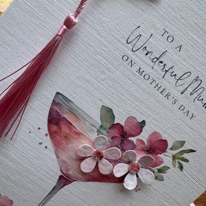 Carte de fête des mères faite main, carte faite main pour maman le jour de la fête des mères. Carte de fête des mères de luxe, carte souvenir avec fleurs 3D, merveilleuse maman