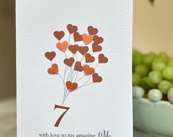Carte d'anniversaire en cuivre pour femme. Carte du 7e anniversaire de mariage. Carte du 7e anniversaire faite main. Coeurs 3D couleur cuivre, anniversaire de mariage d'épouse