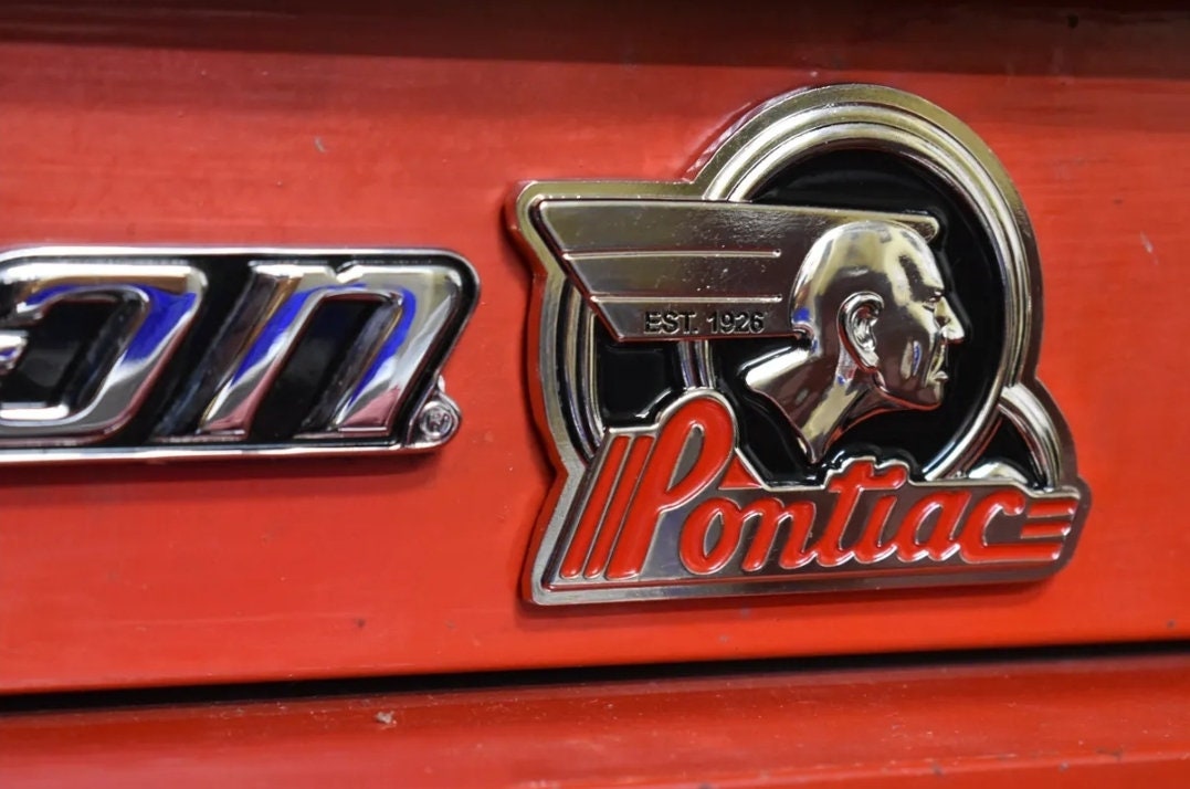 Pontiac Chief Metal Magnet- 47