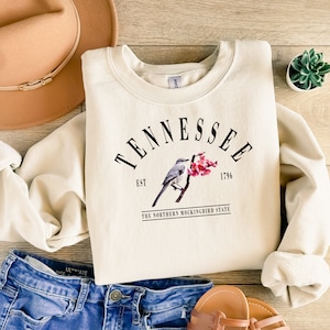Tennessee State Bird Embroidered Crewneck - Northern Mockingbird