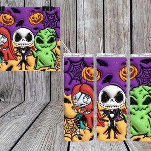 Può includere: Un set di tre bicchieri in acciaio inossidabile con sfondo viola e un design a tema Halloween con Jack Skellington, Sally e il Grinch. Il design include pipistrelli, zucche e ragnatele.