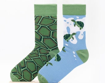 Turtle Unisex Socks, Funny Socks, Cozy Socks, Men Socks, Woman Socks, Fun, Crazy Socks, Cool Socks, Gift Idea, Perfect Gift, Mismatched