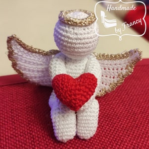 Sitting angel crochet pattern in ENGLISH and ITALIAN