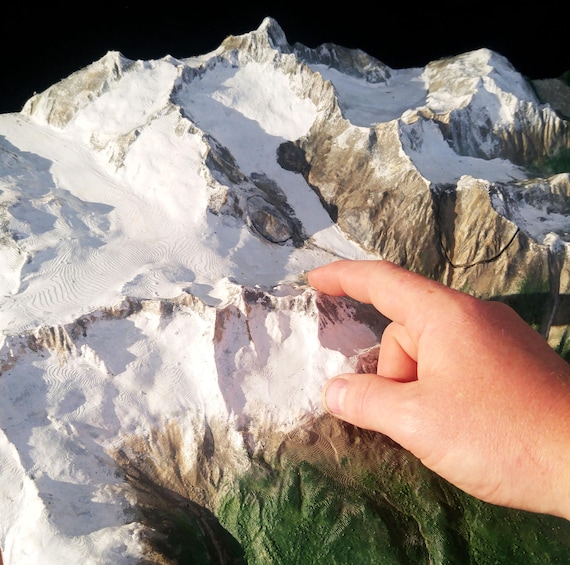 未使用mountain researchFirst model FLAG Custom 3D Mountain Model
