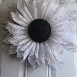 Flower wreath, fall, summer, winter, spring, hangings, home decor,outside decor, inside decor, white, gray, black