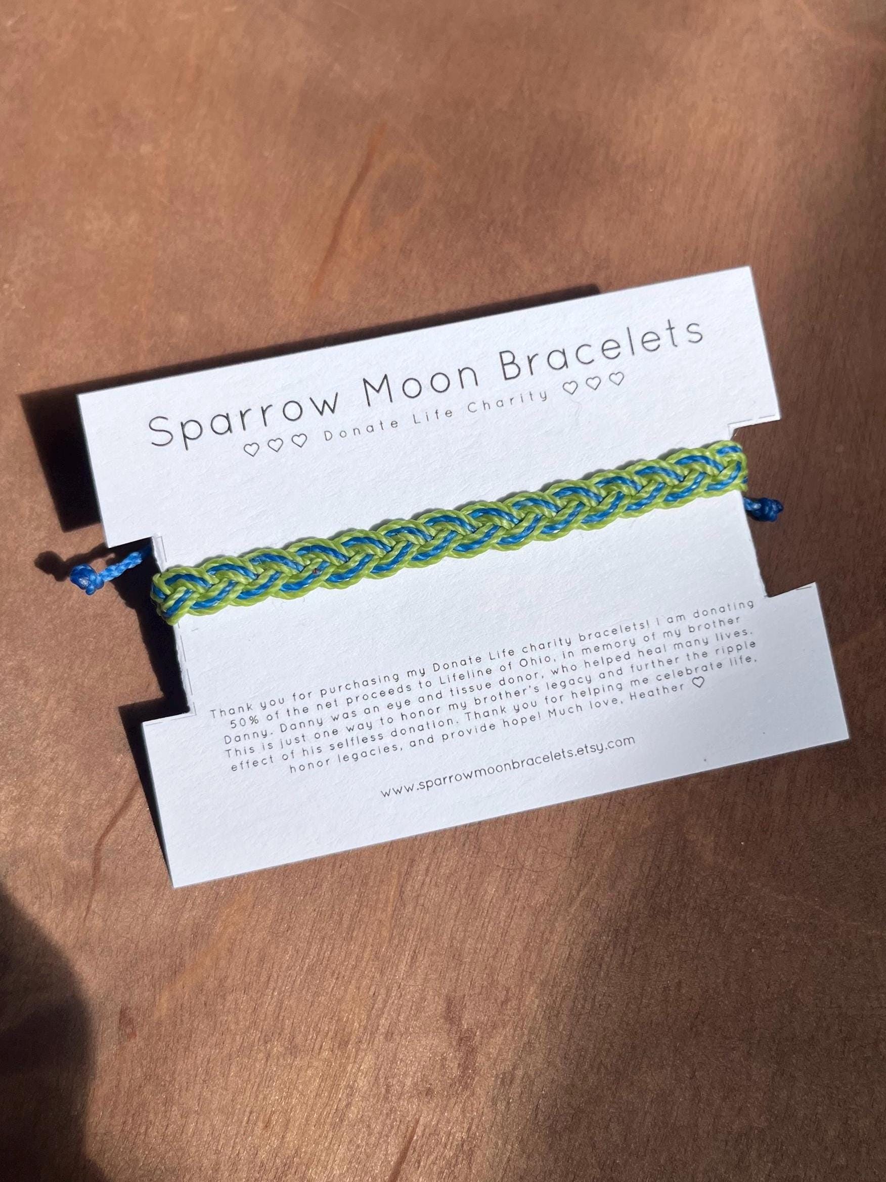 命の贈り物を贈ろう • 命を寄付するチャリティー編み込みブレスレット - ブルーとグリーン - Etsy 日本