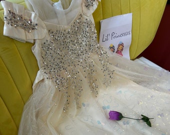 Déguisement de princesse pour fille pour le cosplay d'Elsa, cadeau de déguisement pour fille, robe de fête d'anniversaire, déguisement pour fille, cadeau de robe à fleurs pour fille