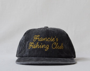 Gorro de algodón lavado para excursiones con bordado mate de punto de cadeneta personalizado.