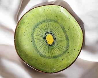 Handmade Kiwi Ceramic Plate – Nature-Inspired Kitchen Art