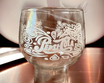 Vintage 1970s Pepsi-Cola Pedestal Glasses: Retro White Scroll Set