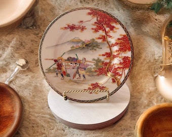 Antique Satsuma Porcelain Plate: Japanese Geisha in Kago (7.75&quot;)