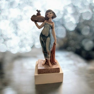 Egyptian Woman Figurine Simonetti Depose Italy #123 Genuine Carrara Marble