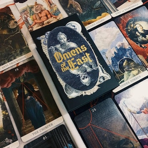 Omen des Ostens Orakel Deck | Asiatisches Orakel, Tarot Karten, spirituelles Indie Deck, alte Weisheiten, Renaissance Kunst
