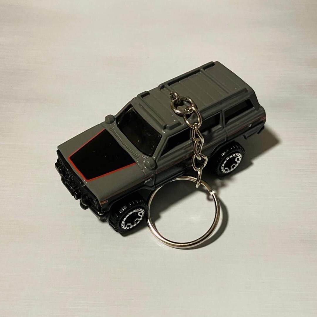 Defect Keychain DEFECT 1988 Jeep Wagoneer Keychain Car Custom Collectible Hot Wheels ...