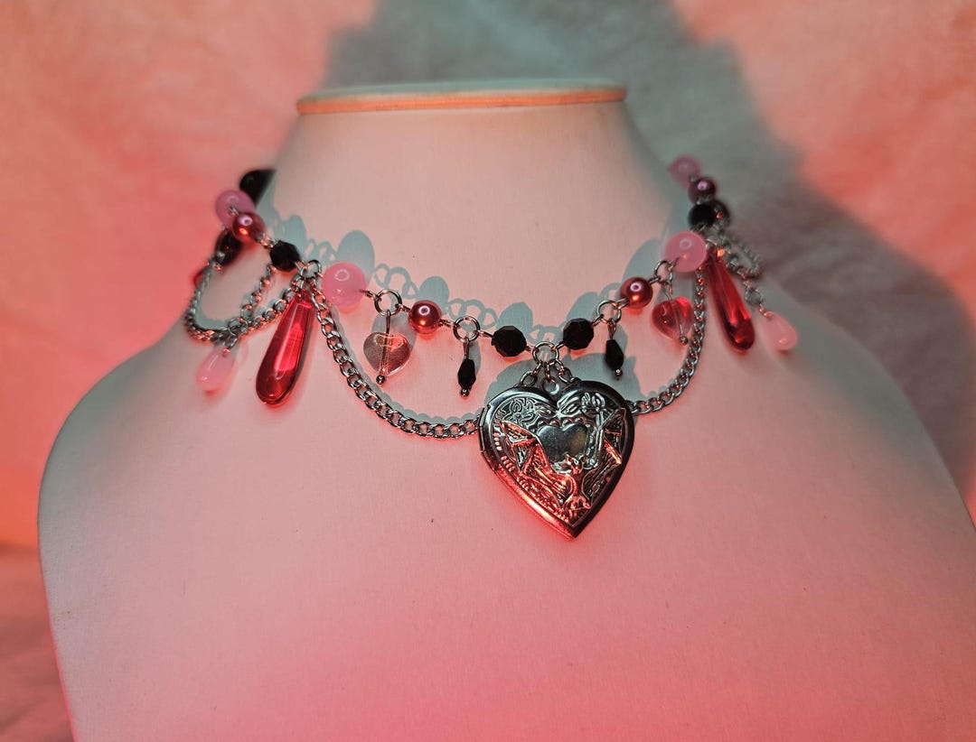 LIMITED!! Red Bat Locket Valentines Necklace Gothic Goth Alternative ...