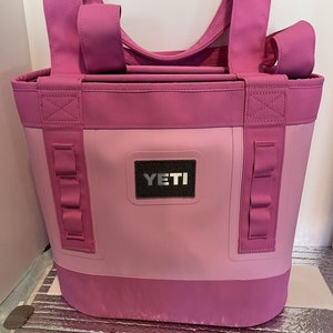 YETI Camino 20 Carryall Tote Bag Color: Power Pink 