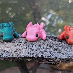 Baby Dragon, 3D Printed Articulated Flexible Fidget Toy Sensory Pet Cute 3D Print Mini Gift Idea