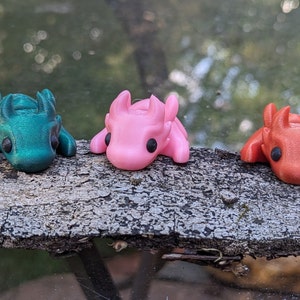 Baby Dragon, 3D Printed Articulated Flexible Fidget Toy Sensory Pet Cute 3D Print Mini Gift Idea