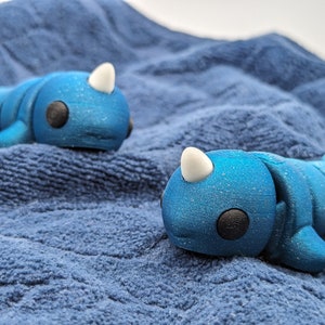 Baby Narwhal, 3D Printed Articulated Flexible Fidget Toy Sensory Pet Cute 3D Print Mini Gift Idea