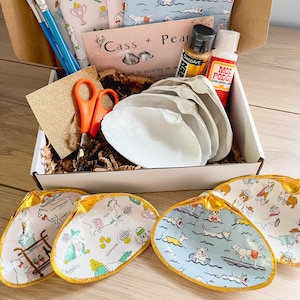 Pet Lovers Decoupage Clam Shell Kit: DIY Craft Gift, Beach Decor