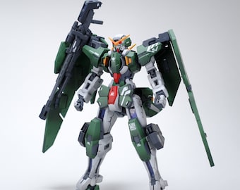 Bemaltes Bandai MG Dynames