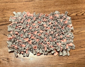 Enrichment Snuffle Mat for Dogs & Exotics – Fun Foraging Toy