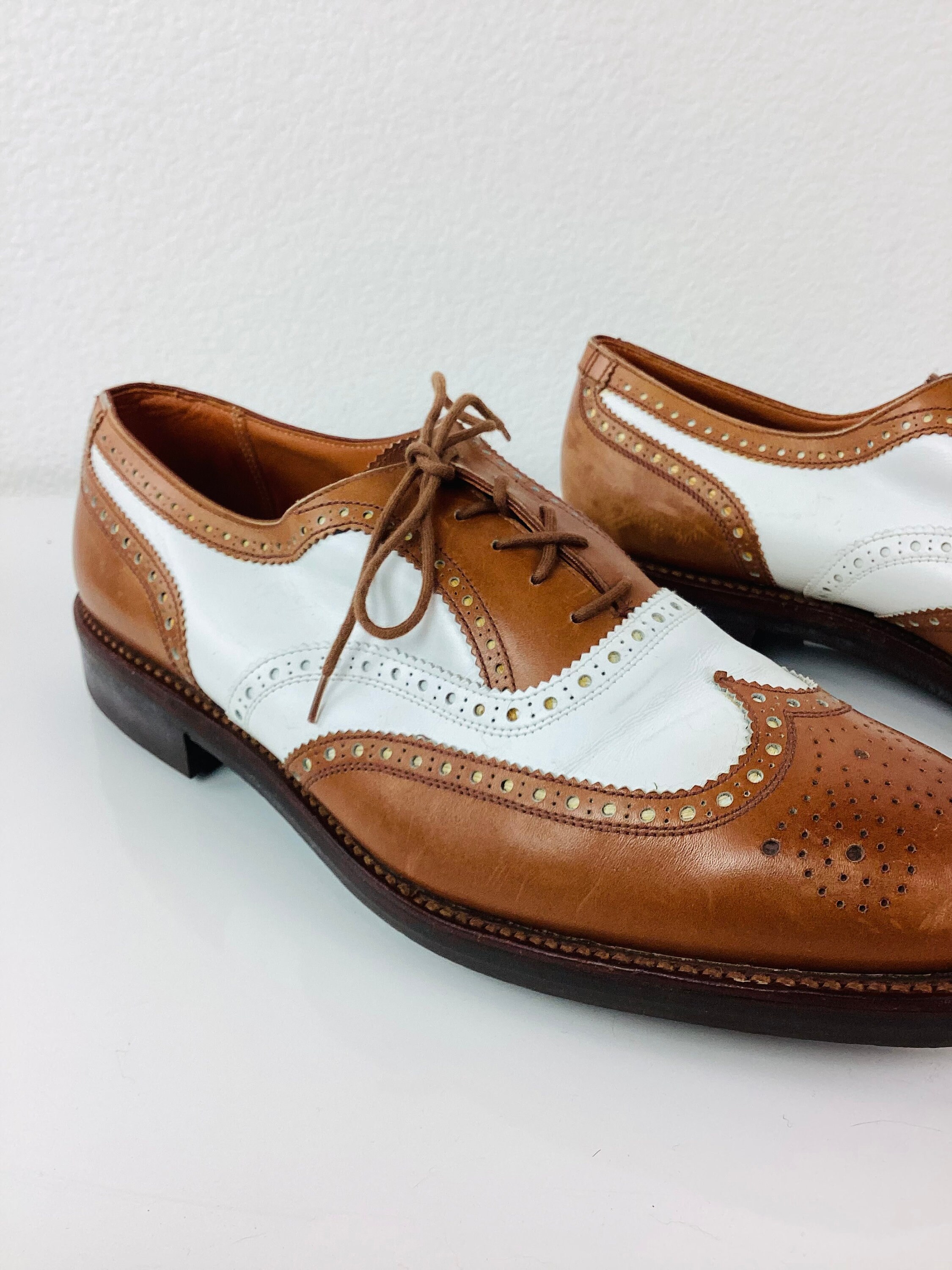 Vintage POLO by RALPH LAUREN Brown & White Wingtips  display picture 1