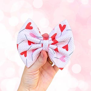 HEART LOLLIPOPS | Valentine&#39;s Day | Baby or Toddler Bow