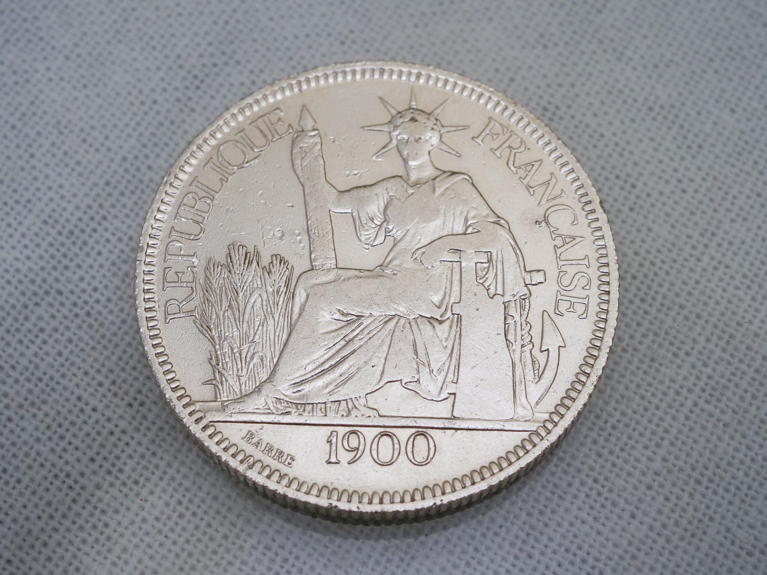 1900年 フランス領インドシナ 1ピアストル銀貨 26.9g silver900 仏領