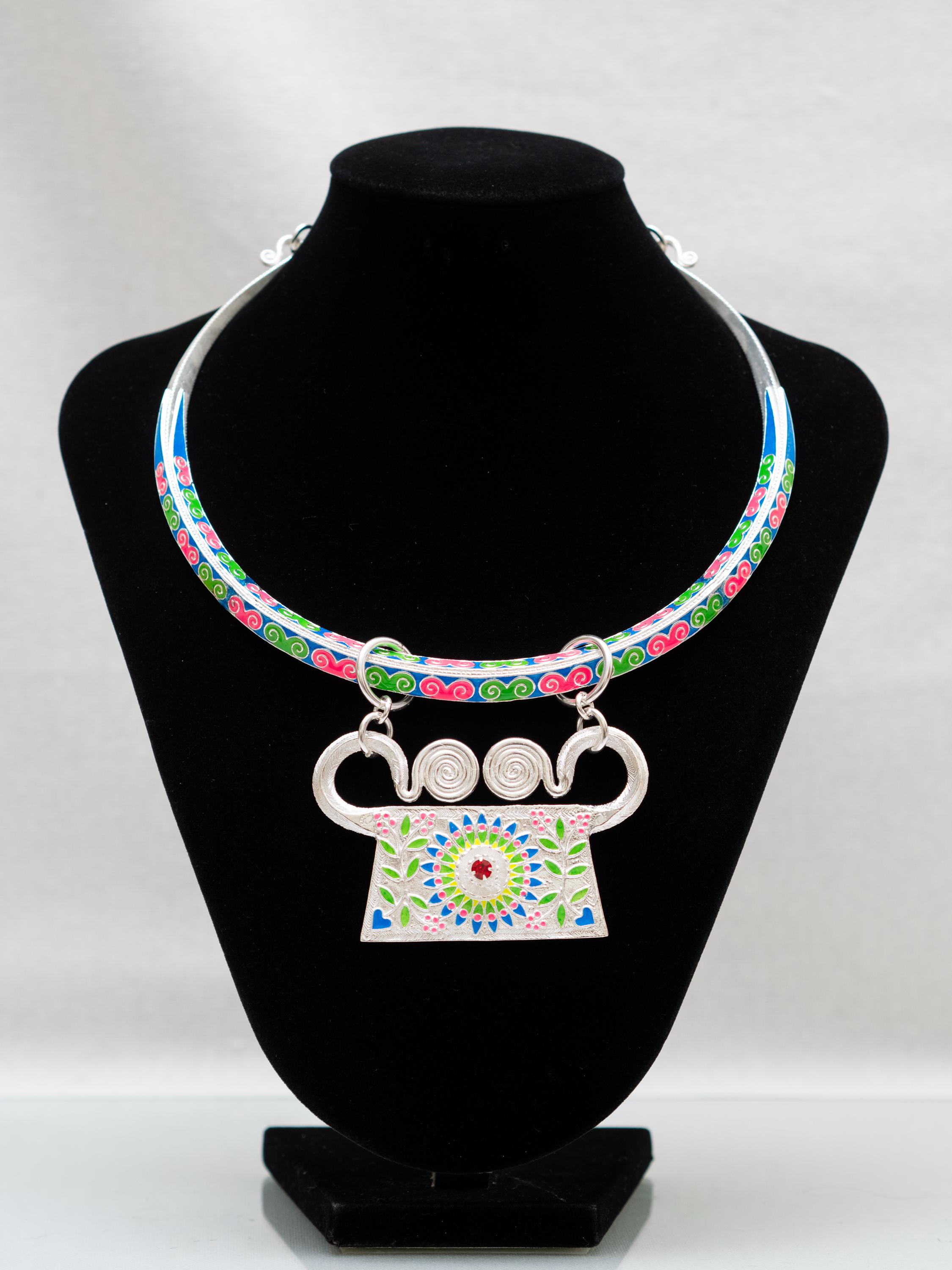 Colorful Silver Hmong or Miao Choker (xauv) With Phiaj Pendant - Etsy