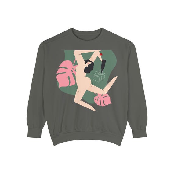 Artistic Unisex Sweatshirt - Trendy Graphic Hoodie for Casual Outings, Gifts, Lounge Wear, and Artsy Vibes