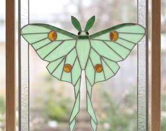 Glas-in-loodpatroon met maanvlinder, zelfbouwsjabloon voor een hemelse raamhanger (digitale download)