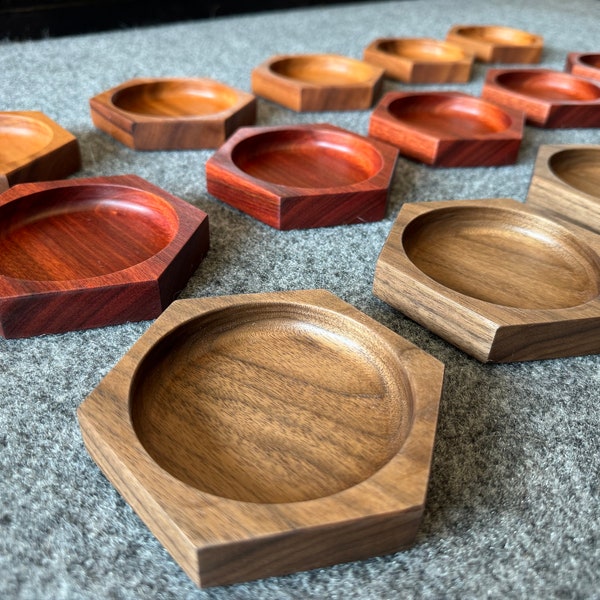 Token Tray for Board Games (Walnut/Bloodwood/Tigerwood)