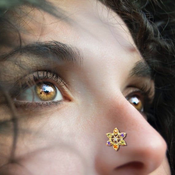 Girl with nose piercing hi-res stock photography and images - Alamy