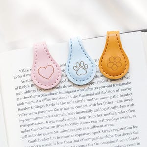 Personalized Leather Bookmark, Magnetic Bookmark, Book Accessories, Gifts For Book Lovers, Customized Gifts For Her and Him, Small Bookmarks