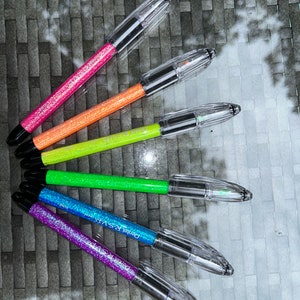 Mini & Regular Clip on RSVP Colorful Pens Badge Clip Zipper Pull Mini Clip  on Pen Nursing Accessories 