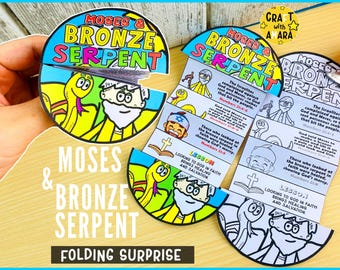 Può includere: Un colorato artigianato a sorpresa pieghevole con la storia di Mosè e del Serpente di Bronzo. Il design include illustrazioni di Mosè, un serpente e testo dalla Bibbia. Il testo recita "Moses & Bronze Serpent" e "Folding Surprise".
