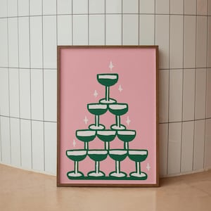 Greenly Champagne Coupe Tower Print, Preppy Bar Cart Wall Art, Modny nadruk w kształcie serca z szampanem, Dekoracja pokoju w akademiku dla dziewcząt, Martini Art