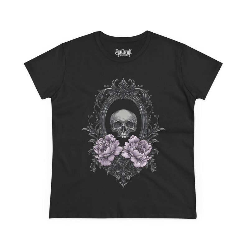 Victorian Skull Fitted Graphic T-Shirt, Y2K Pastel Goth Shirt, Emo Whimsigoth Clothing, Coquette Gothic Clothes, Witchy Goth Gift For Her Bild 5