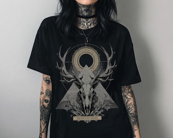 Camiseta gótica con calavera de ciervo Memento Mori, unisex, estilo cottagecore oscuro, ropa de Mystical Dark Academia, regalo gótico oculto para ella.
