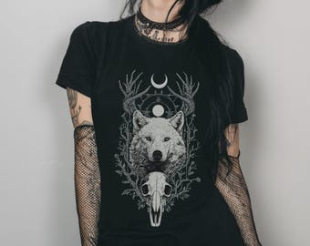 Gothic Wolf Fitted Graphic T-Shirt, Dark Cottagecore Goth Witchy Shirt, Dark Academia Alt Clothing, Emo Gothic Clothes, Goth Gift For Her