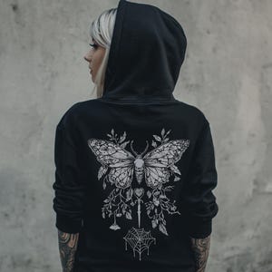 Schmetterling Y2K Pastel Goth Hoodie, Grafikdruck Witchy Kapuzenjacke, Fee Grunge dunkel Boho Hoodie, Emo Goth Kleidung, Goth Geschenk für Sie Bild 1