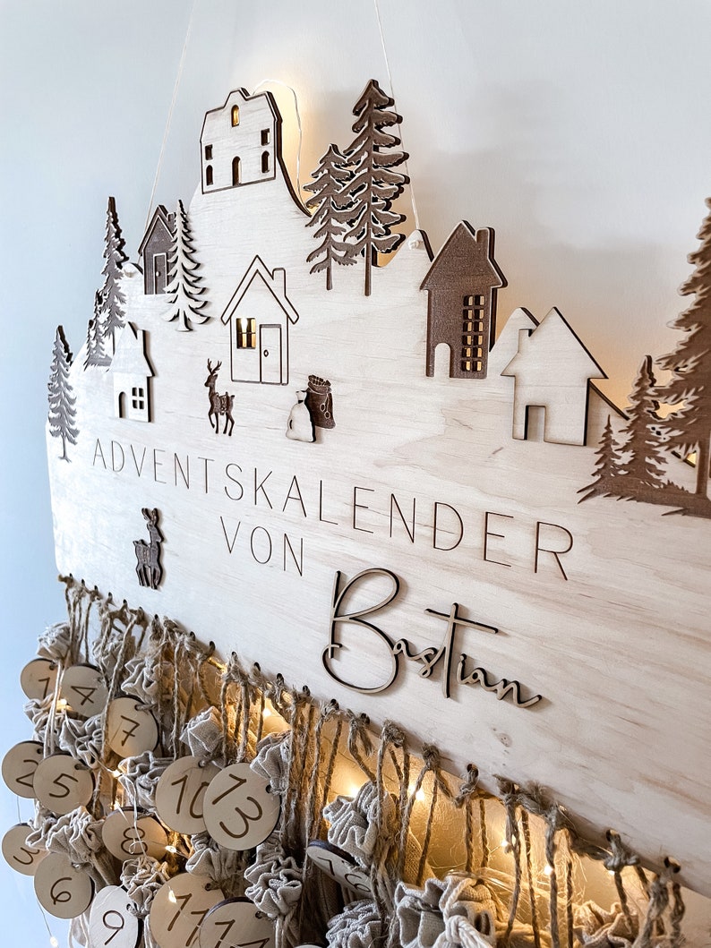 Adventskalender aus Holz personalisierter Weihnachtskalender 3D Effekt Winderlandschaft Rentier Kinder Weihnachten Adventszeit Bild 4