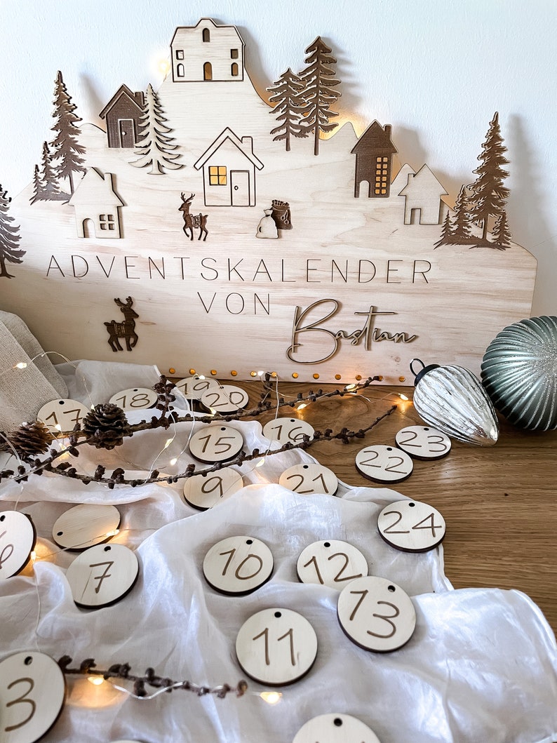 Adventskalender aus Holz personalisierter Weihnachtskalender 3D Effekt Winderlandschaft Rentier Kinder Weihnachten Adventszeit Kalender1 + Zahlen